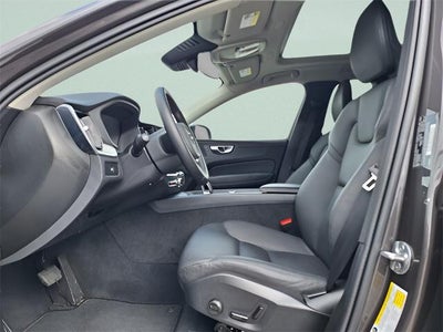 2025 Volvo XC60 Plus