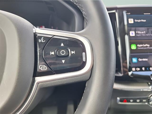 2025 Volvo XC60 Plus