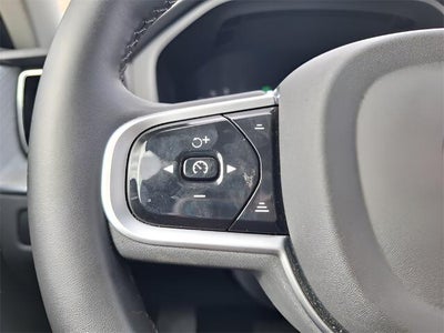 2025 Volvo XC60 Plus