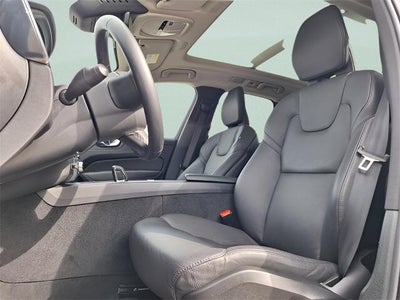 2025 Volvo XC60 Plus
