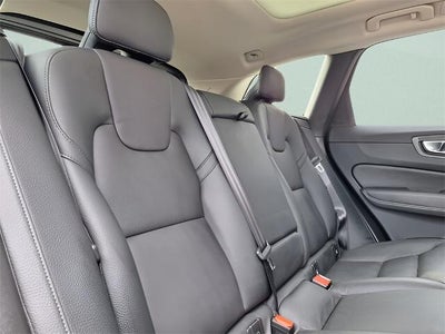 2025 Volvo XC60 Plus