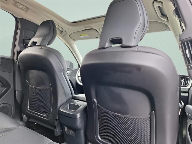 2025 Volvo XC60 Plus