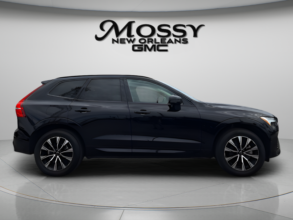 2025 Volvo XC60 Plus